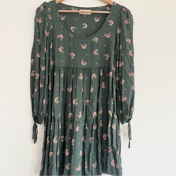 Urban Outfitters Babydoll Floral Scoop Neck Green Dress Extra Small Boho - Picture 2 of 8